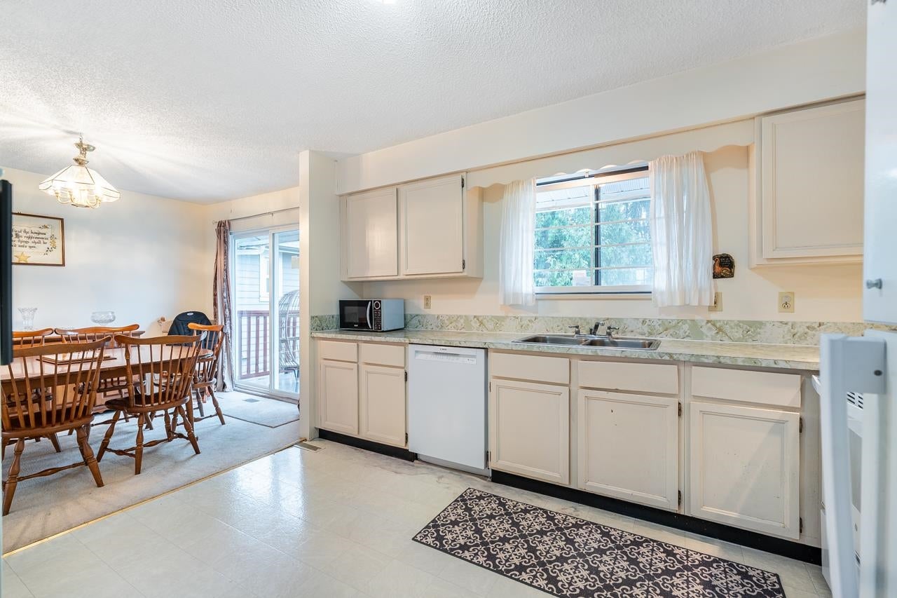 1632 Como Lake Avenue - Central Coquitlam Single Family Residence for Sale, 4 Bedrooms (R3103026)# - 11