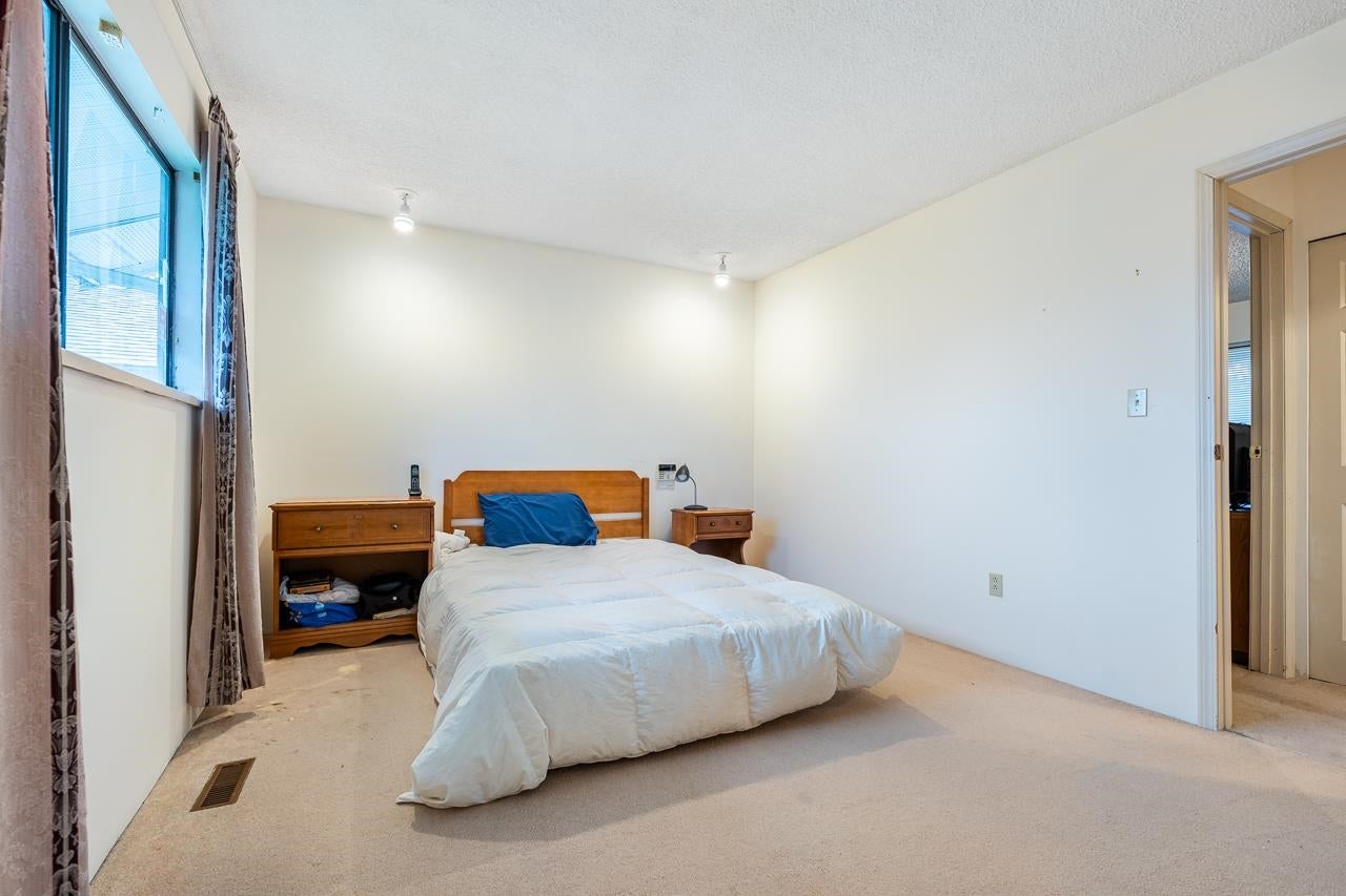 1632 Como Lake Avenue - Central Coquitlam Single Family Residence for Sale, 4 Bedrooms (R3103026)# - 14