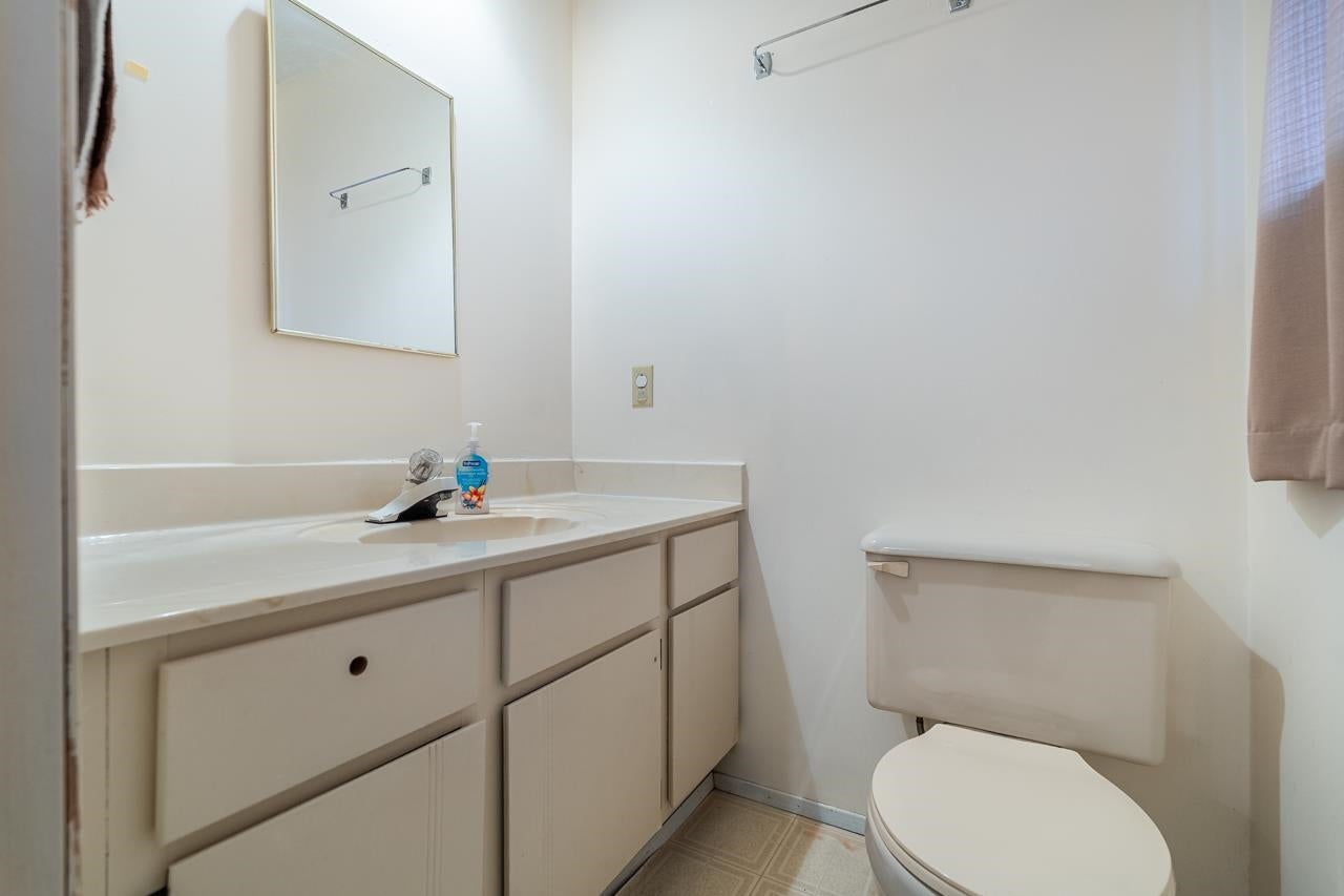 1632 Como Lake Avenue - Central Coquitlam Single Family Residence for Sale, 4 Bedrooms (R3103026)# - 16