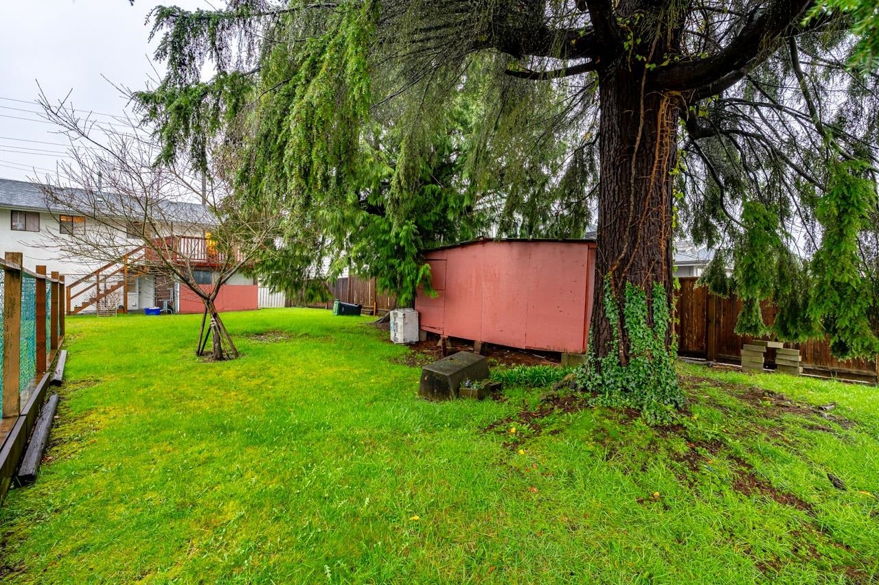 1632 Como Lake Avenue - Central Coquitlam Single Family Residence for Sale, 4 Bedrooms (R3103026)# - 37