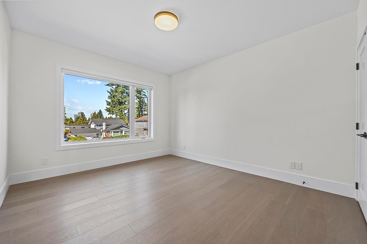 687 Folsom Street - Central Coquitlam Single Family Residence for Sale, 7 Bedrooms (R3103033)# - 29 687 Folsom Street - Central Coquitlam Single Family Residence for Sale, 7 Bedrooms (R3103033)# - 29