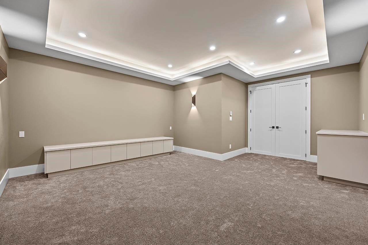 687 Folsom Street - Central Coquitlam Single Family Residence for Sale, 7 Bedrooms (R3103033)# - 35 687 Folsom Street - Central Coquitlam Single Family Residence for Sale, 7 Bedrooms (R3103033)# - 35