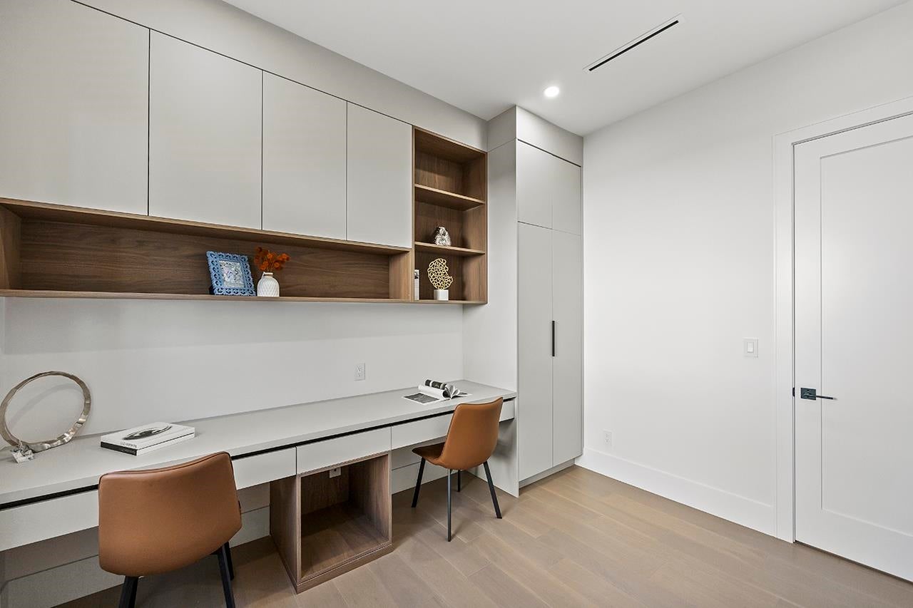 687 Folsom Street - Central Coquitlam Single Family Residence for Sale, 7 Bedrooms (R3103033)# - 9 687 Folsom Street - Central Coquitlam Single Family Residence for Sale, 7 Bedrooms (R3103033)# - 9