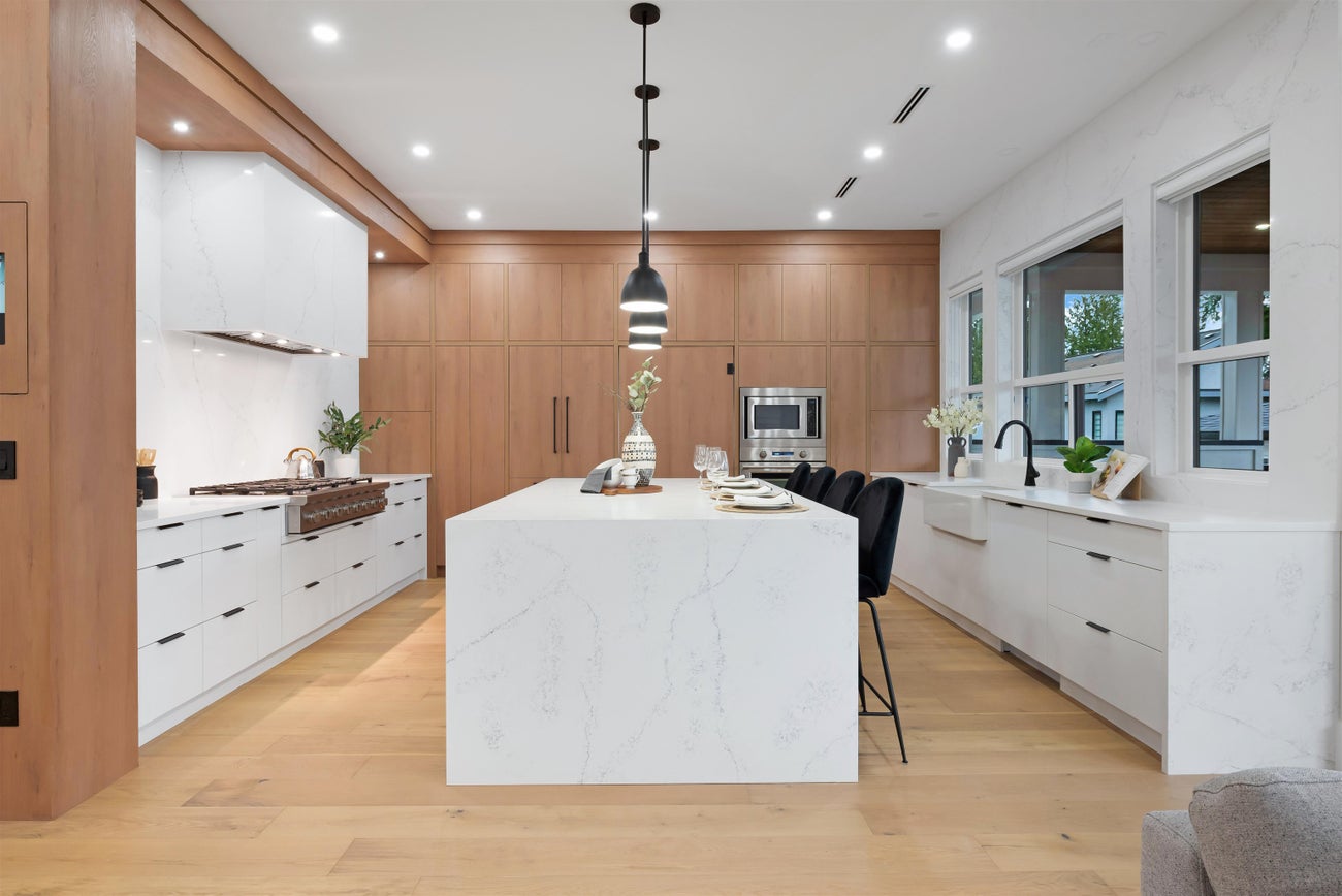 1846 Lemax Avenue - Central Coquitlam Single Family Residence for Sale, 9 Bedrooms (R3103207)# - 12