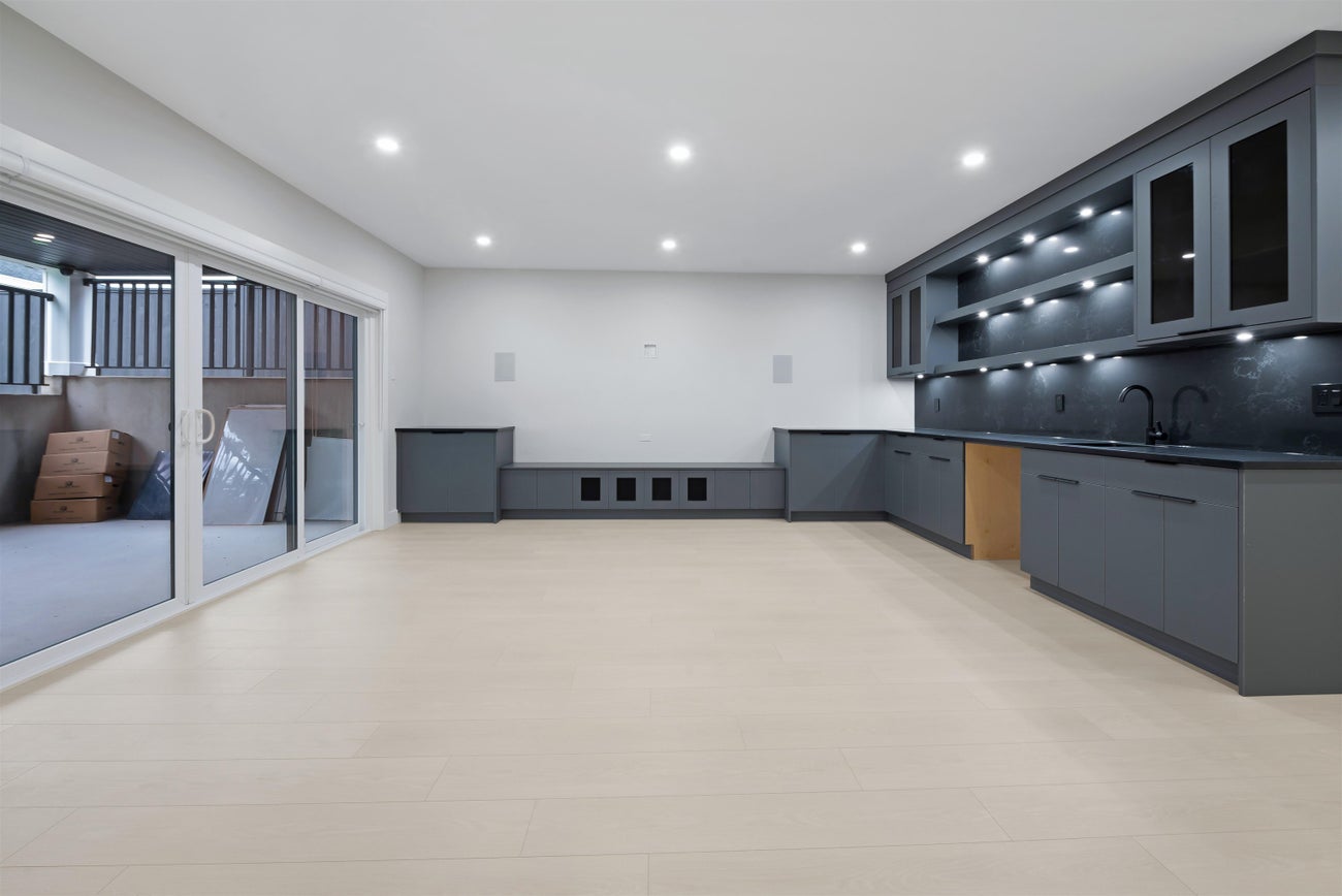 1846 Lemax Avenue - Central Coquitlam Single Family Residence for Sale, 9 Bedrooms (R3103207)# - 37