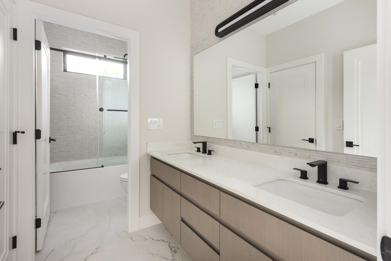 4413 Oxford Street - Vancouver Heights Single Family Residence for Sale, 7 Bedrooms (R3103470)# - 23