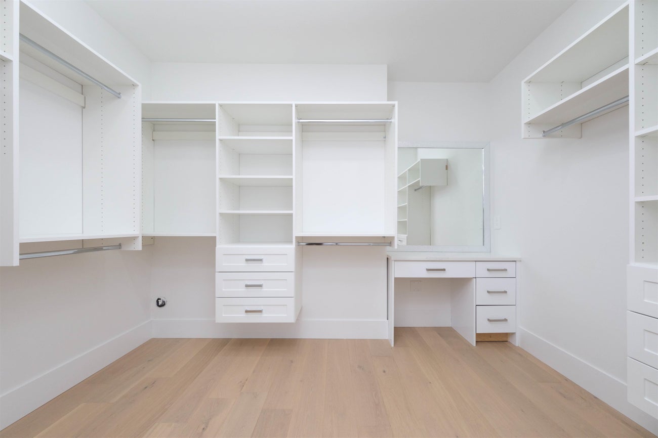 1100 Como Lake Avenue - Central Coquitlam single-family-residence for Sale, 10 Bedrooms (R3104257)# - 23