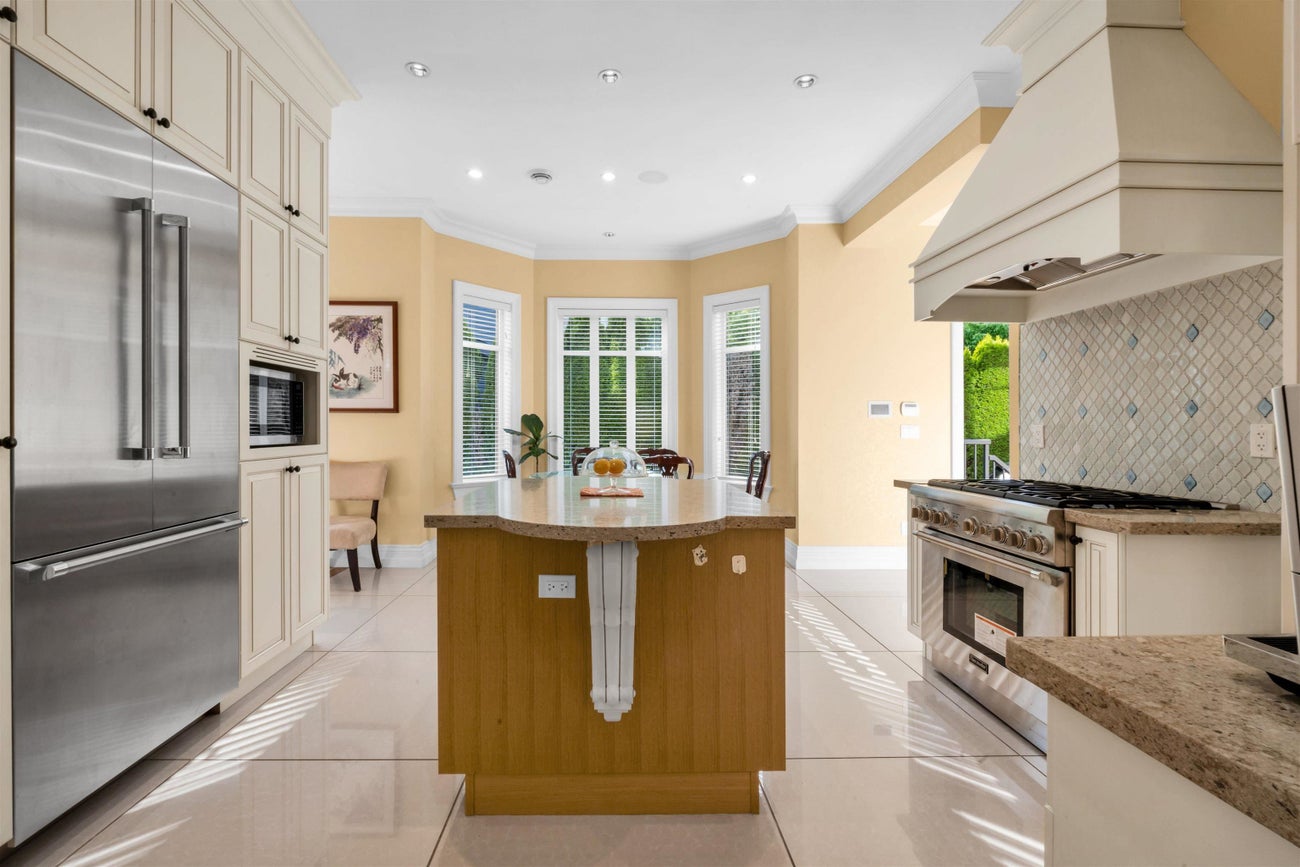 8233 Government Road - Government Road Single Family Residence for Sale, 7 Bedrooms (R3104352)# - 16