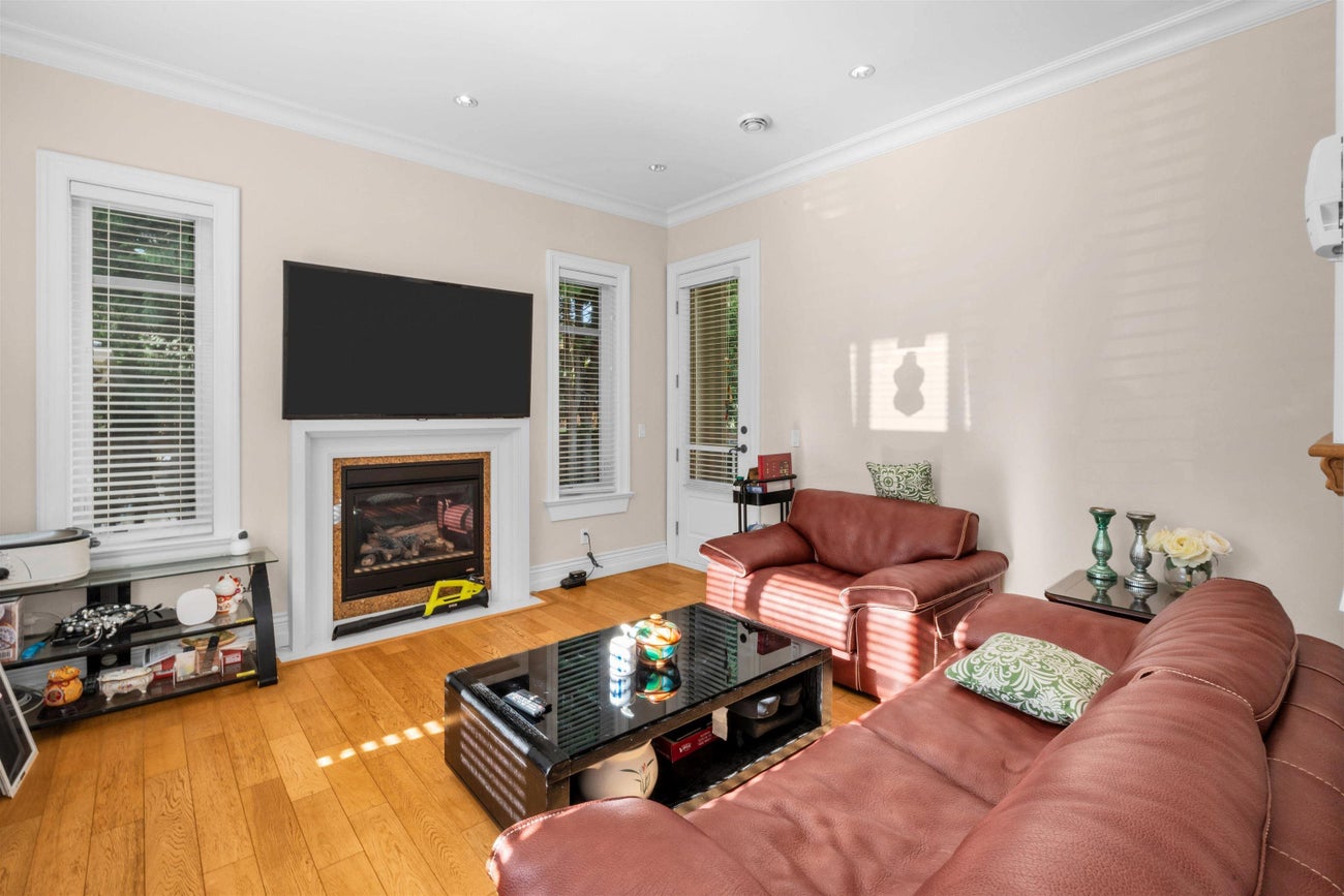 8233 Government Road - Government Road Single Family Residence for Sale, 7 Bedrooms (R3104352)# - 20