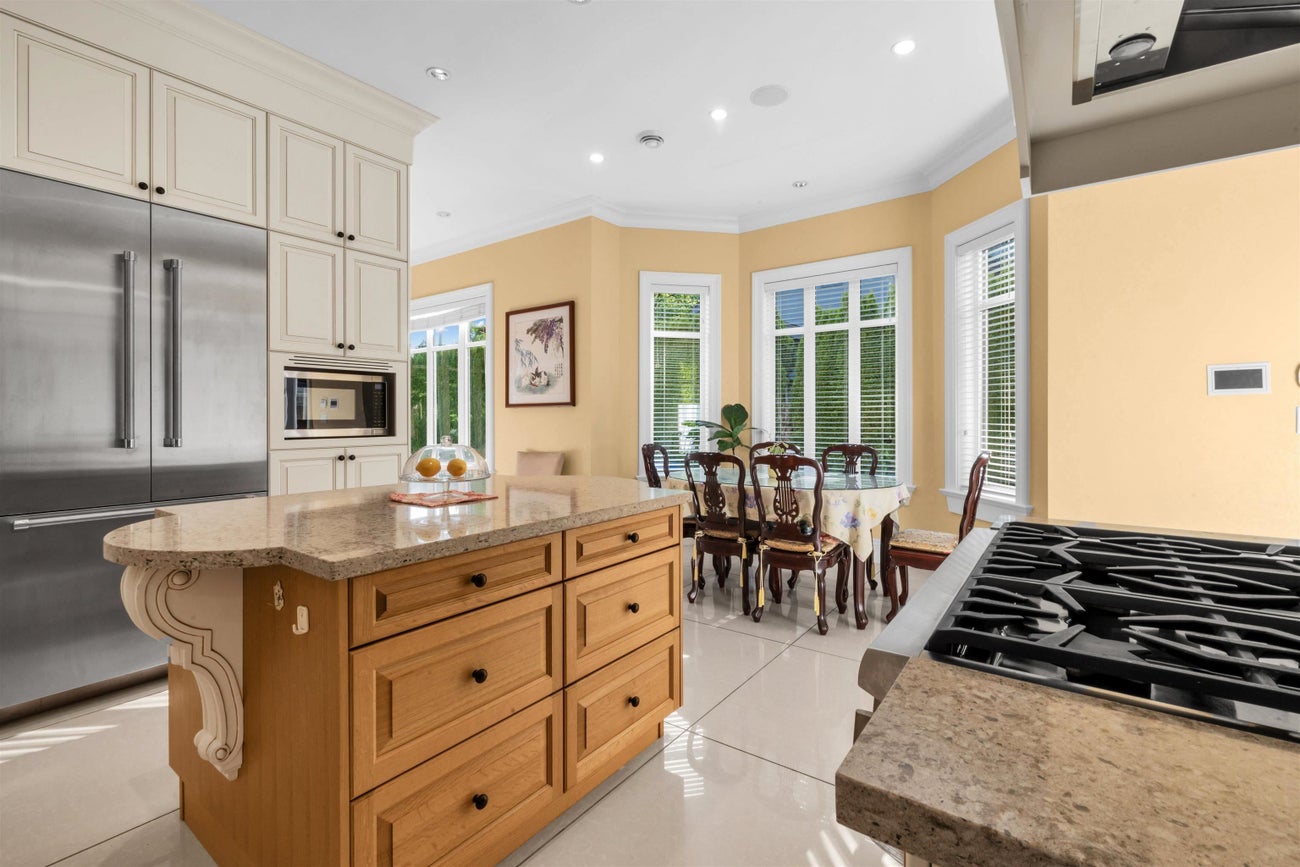 8233 Government Road - Government Road Single Family Residence for Sale, 7 Bedrooms (R3104352)# - 7