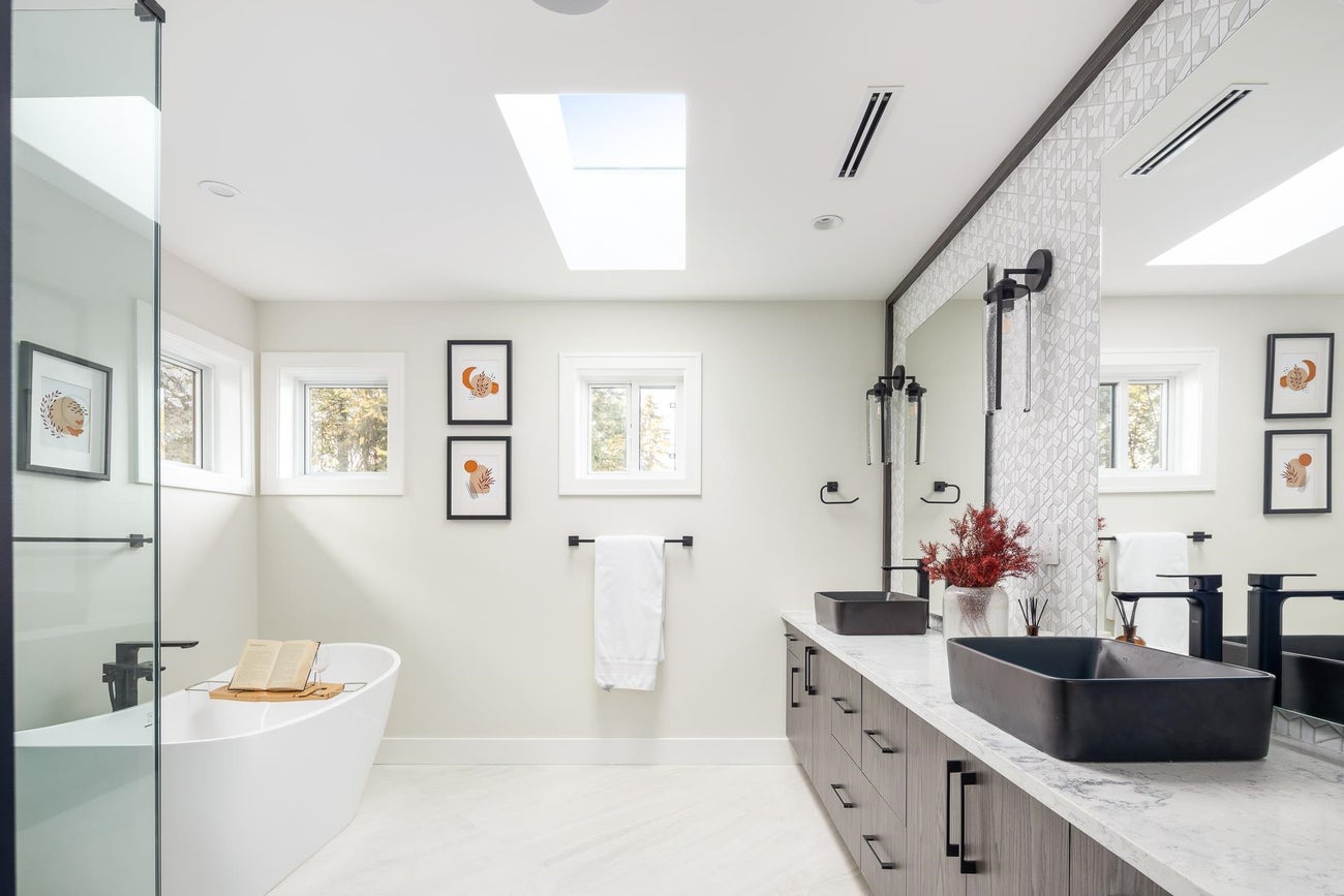 936 Poirier Street - Harbour Place Single Family Residence for Sale, 6 Bedrooms (R3104827)# - 22