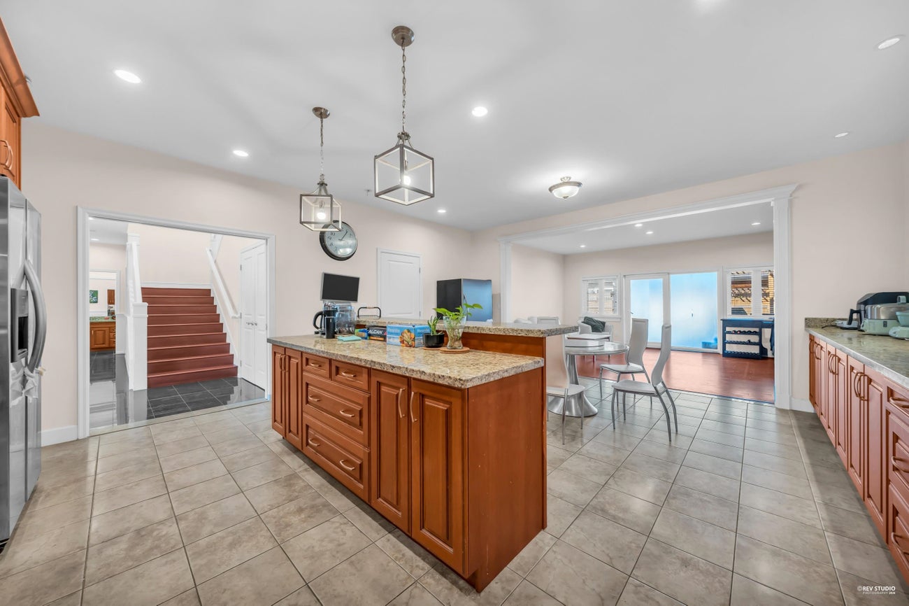 1877 Lemax Avenue - Central Coquitlam Single Family Residence for Sale, 5 Bedrooms (R3104911)# - 11