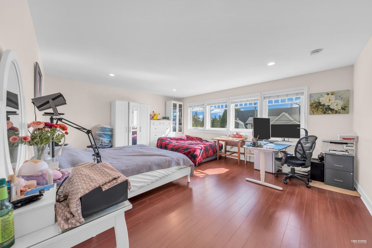 1877 Lemax Avenue - Central Coquitlam Single Family Residence for Sale, 5 Bedrooms (R3104911)# - 21