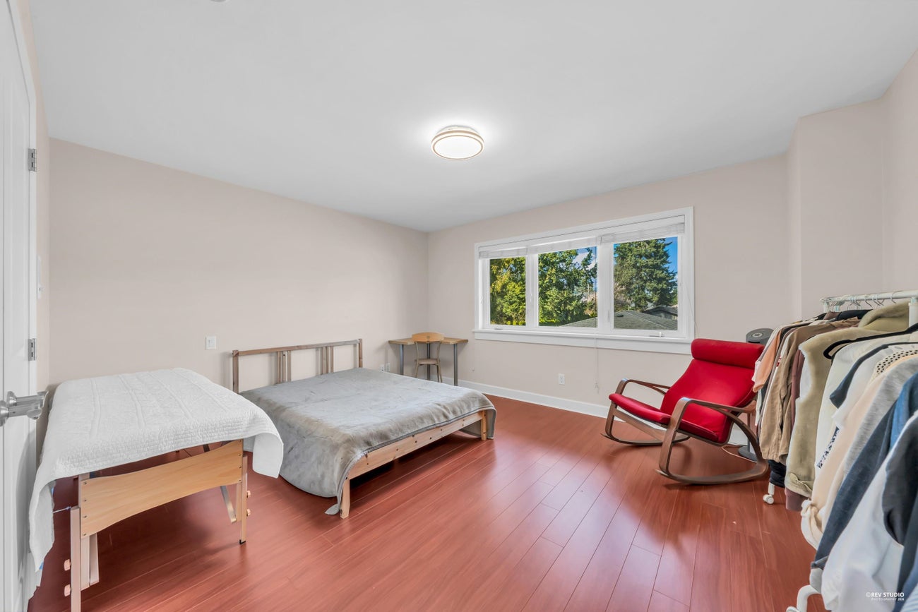 1877 Lemax Avenue - Central Coquitlam Single Family Residence for Sale, 5 Bedrooms (R3104911)# - 28