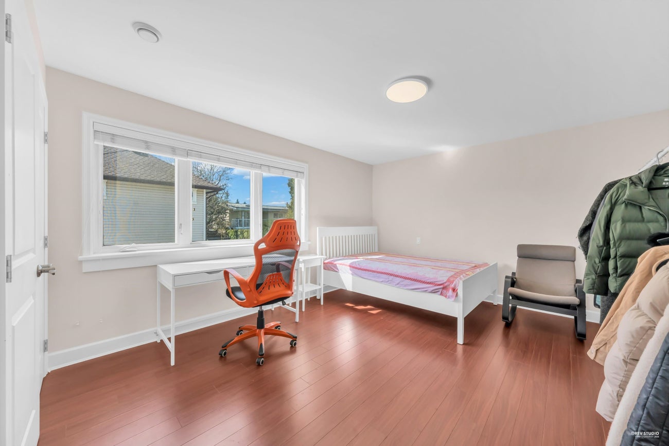 1877 Lemax Avenue - Central Coquitlam Single Family Residence for Sale, 5 Bedrooms (R3104911)# - 29