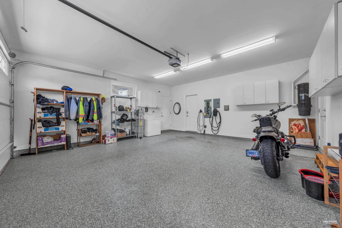 1877 Lemax Avenue - Central Coquitlam Single Family Residence for Sale, 5 Bedrooms (R3104911)# - 34