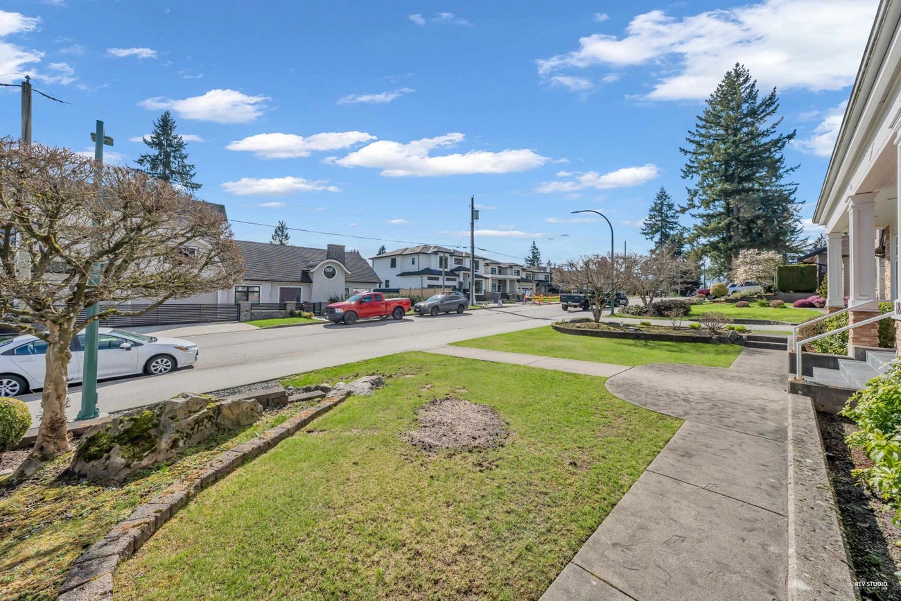 1877 Lemax Avenue - Central Coquitlam Single Family Residence for Sale, 5 Bedrooms (R3104911)# - 38