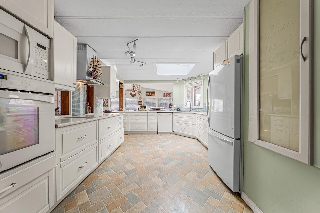 31 - 145 King Edward Street - Maillardville Manufactured Home for Sale, 2 Bedrooms (R3105245)# - 13