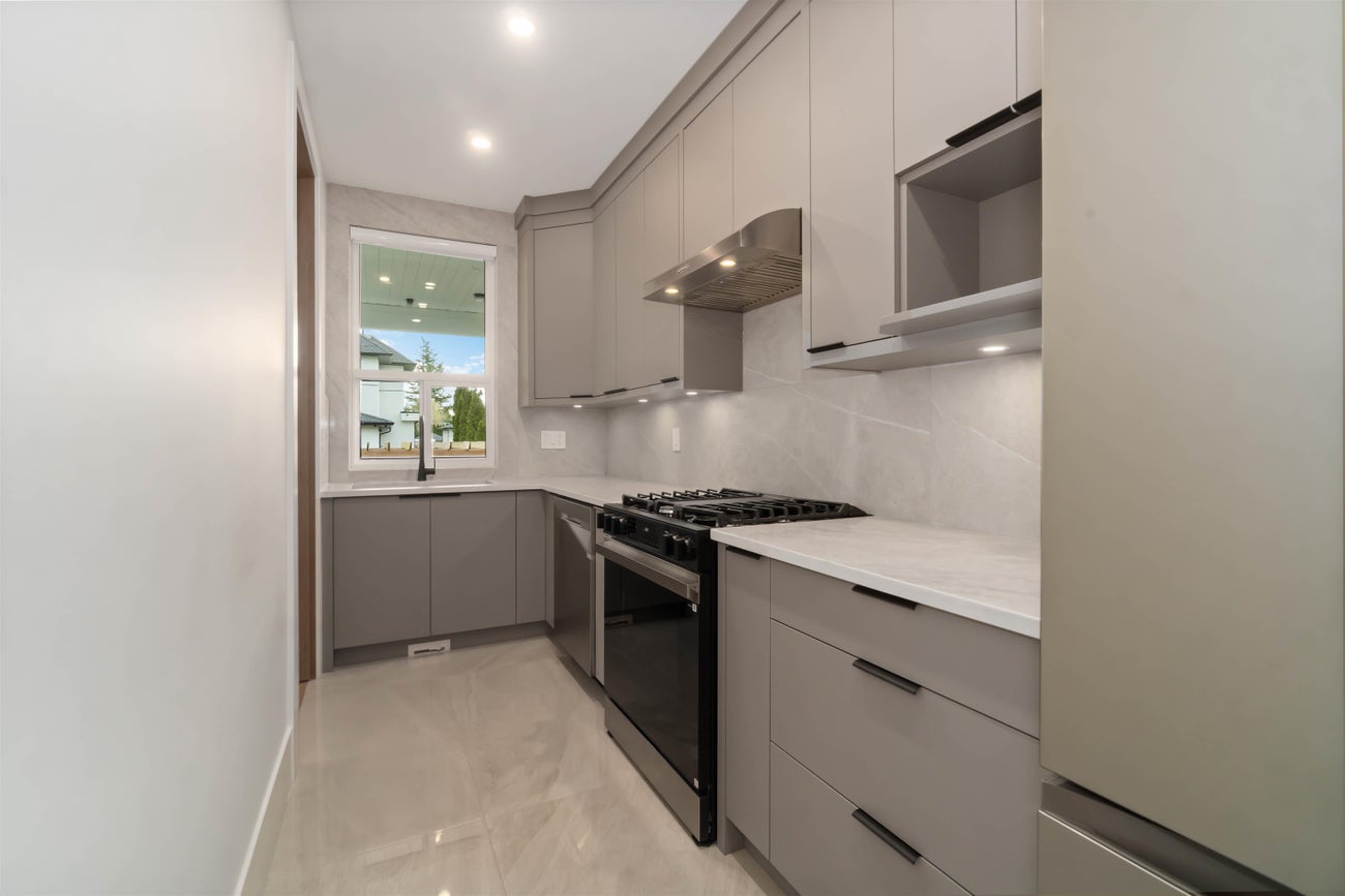 827 Atkins Street - Harbour Place Single Family Residence for Sale, 8 Bedrooms (R3105275)# - 17