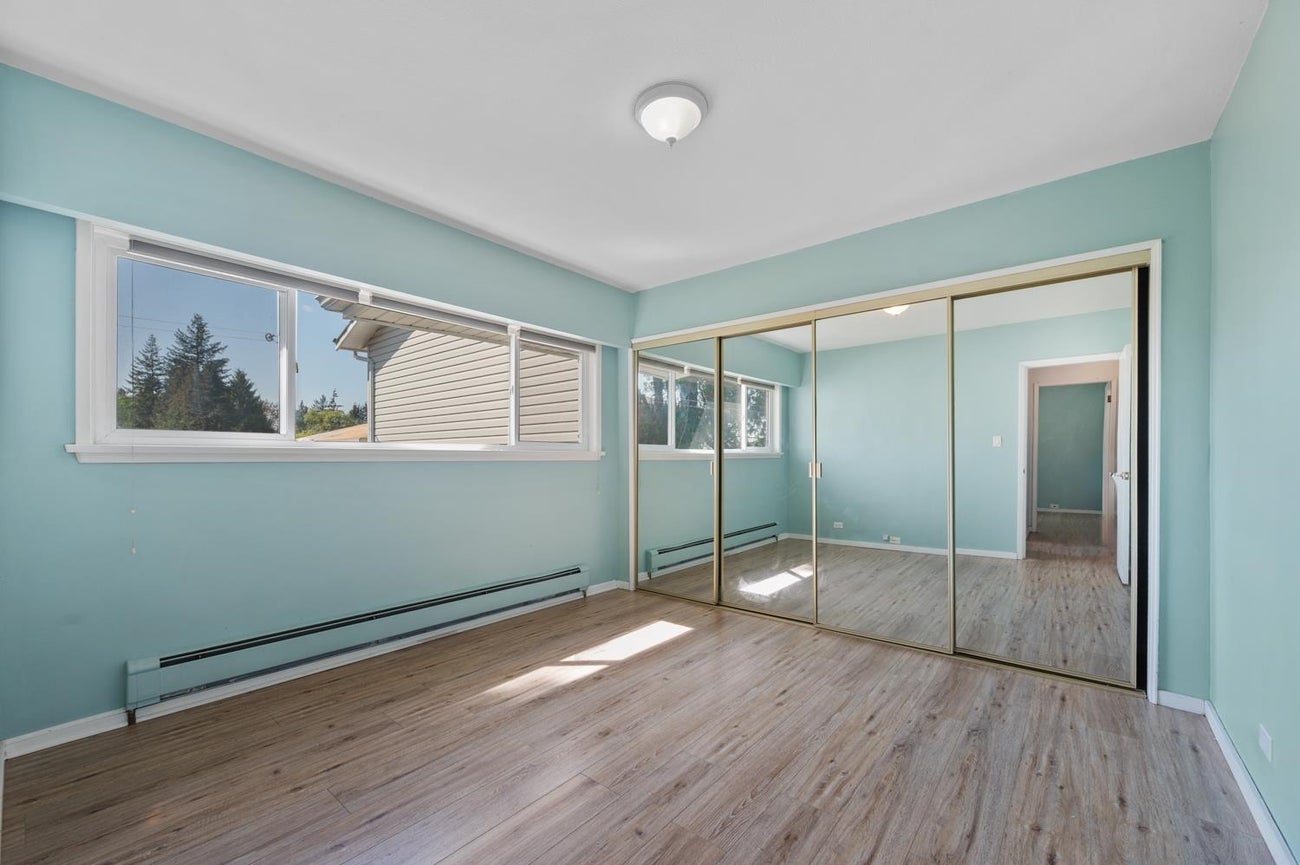 320 Walker Street - Coquitlam West Single Family Residence for Sale, 4 Bedrooms (R3105395)# - 13