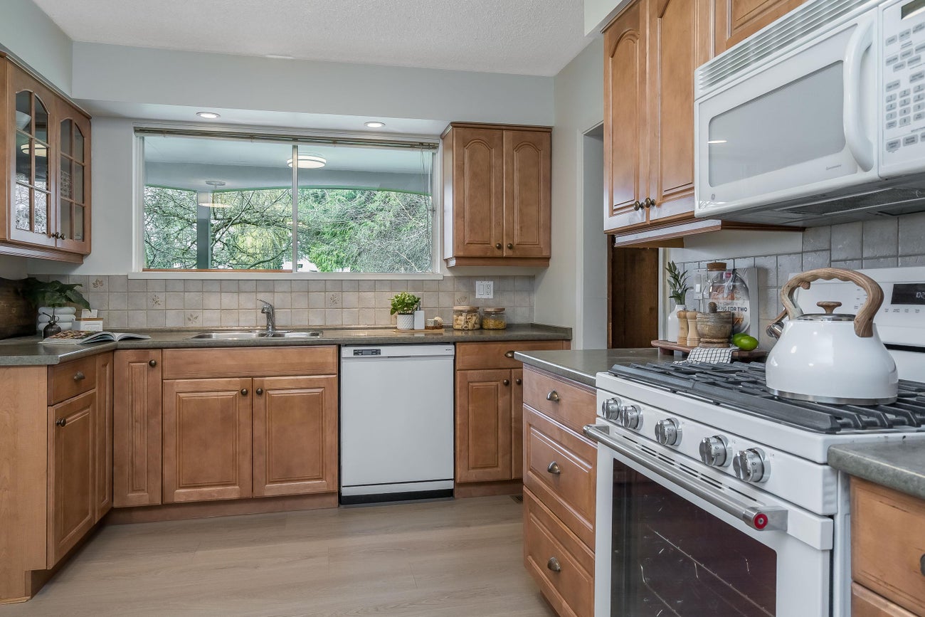 1168 Charland Avenue - Central Coquitlam Single Family Residence for Sale, 4 Bedrooms (R3105447)# - 18