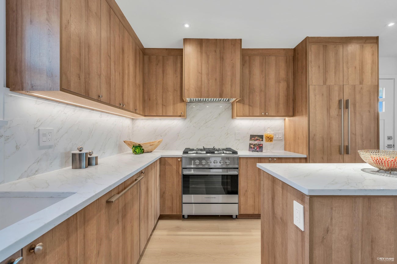 103 - 1125 Cartier Avenue - Maillardville Single Family Residence for Sale, 6 Bedrooms (R3105478)# - 6 103 - 1125 Cartier Avenue - Maillardville Single Family Residence for Sale, 6 Bedrooms (R3105478)# - 6