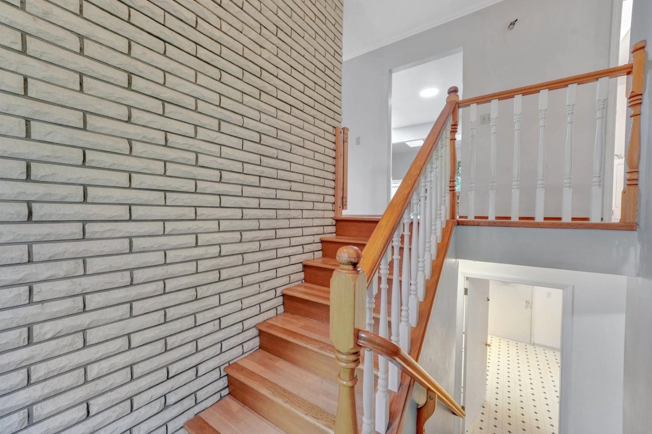 733 Shaw Avenue - Coquitlam West single-family-residence for Sale, 5 Bedrooms (R3105536)# - 4