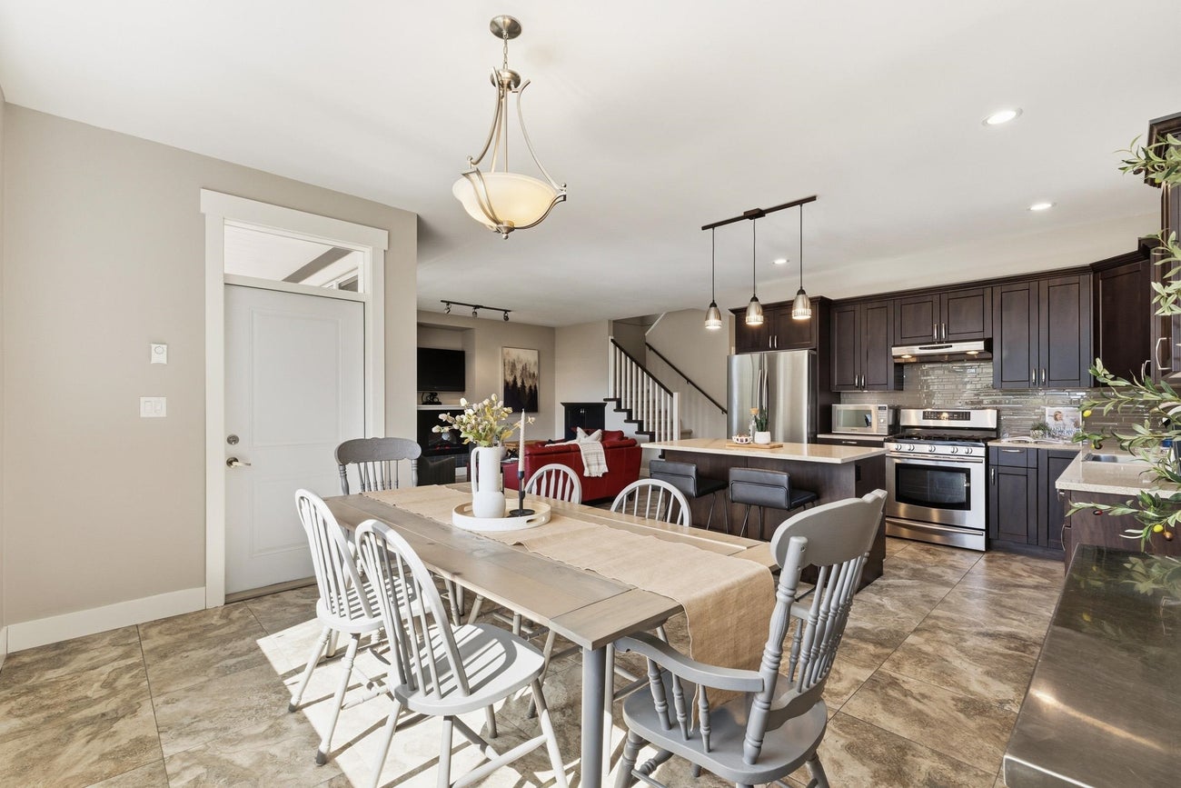 2558 Burian Drive - Coquitlam East Single Family Residence for Sale, 3 Bedrooms (R3105558)# - 13