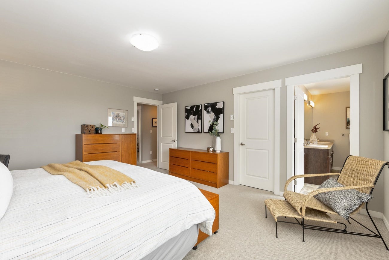 2558 Burian Drive - Coquitlam East Single Family Residence for Sale, 3 Bedrooms (R3105558)# - 19