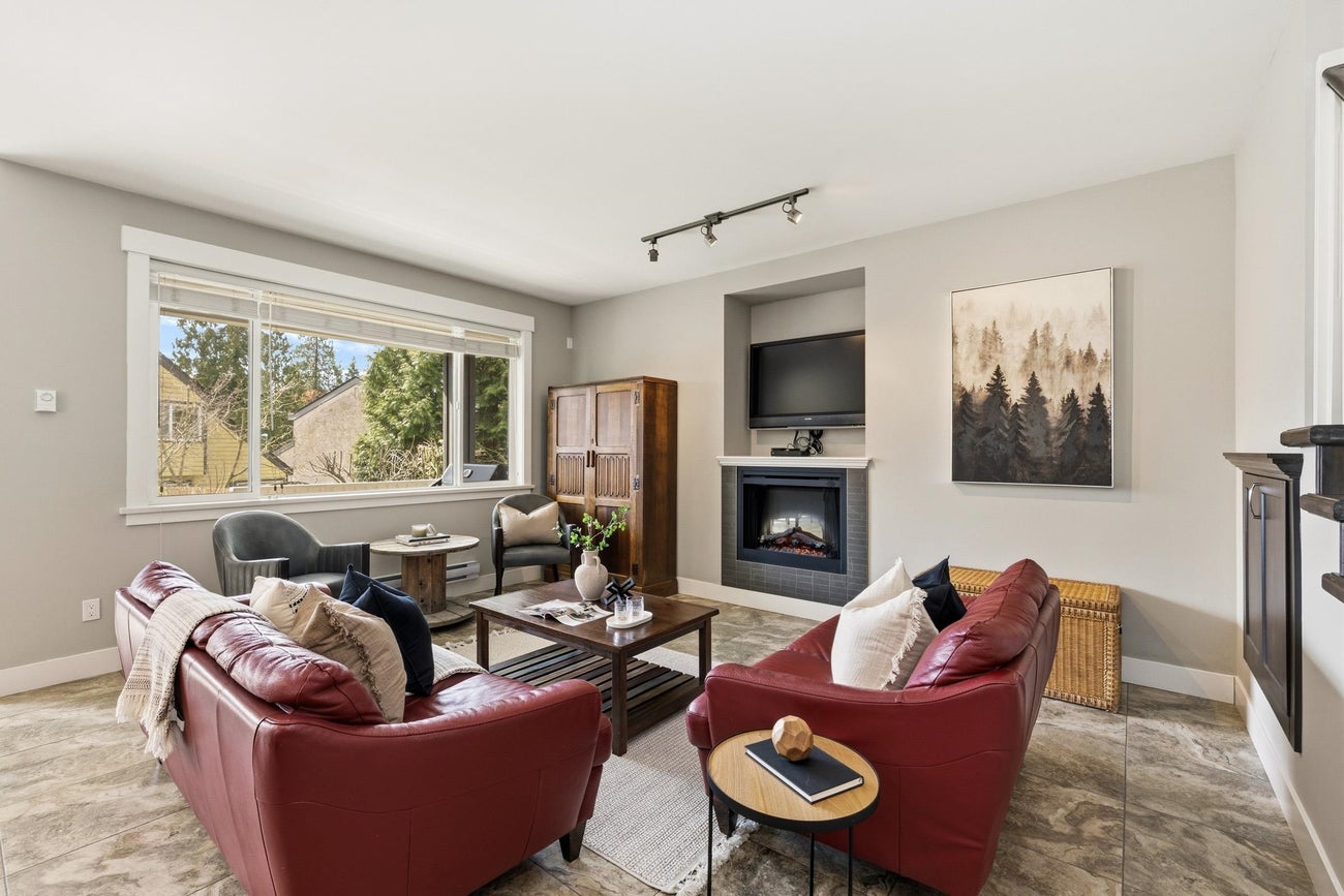 2558 Burian Drive - Coquitlam East Single Family Residence for Sale, 3 Bedrooms (R3105558)# - 2