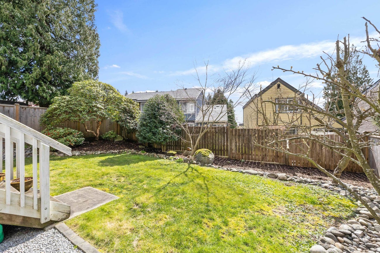 2558 Burian Drive - Coquitlam East Single Family Residence for Sale, 3 Bedrooms (R3105558)# - 32