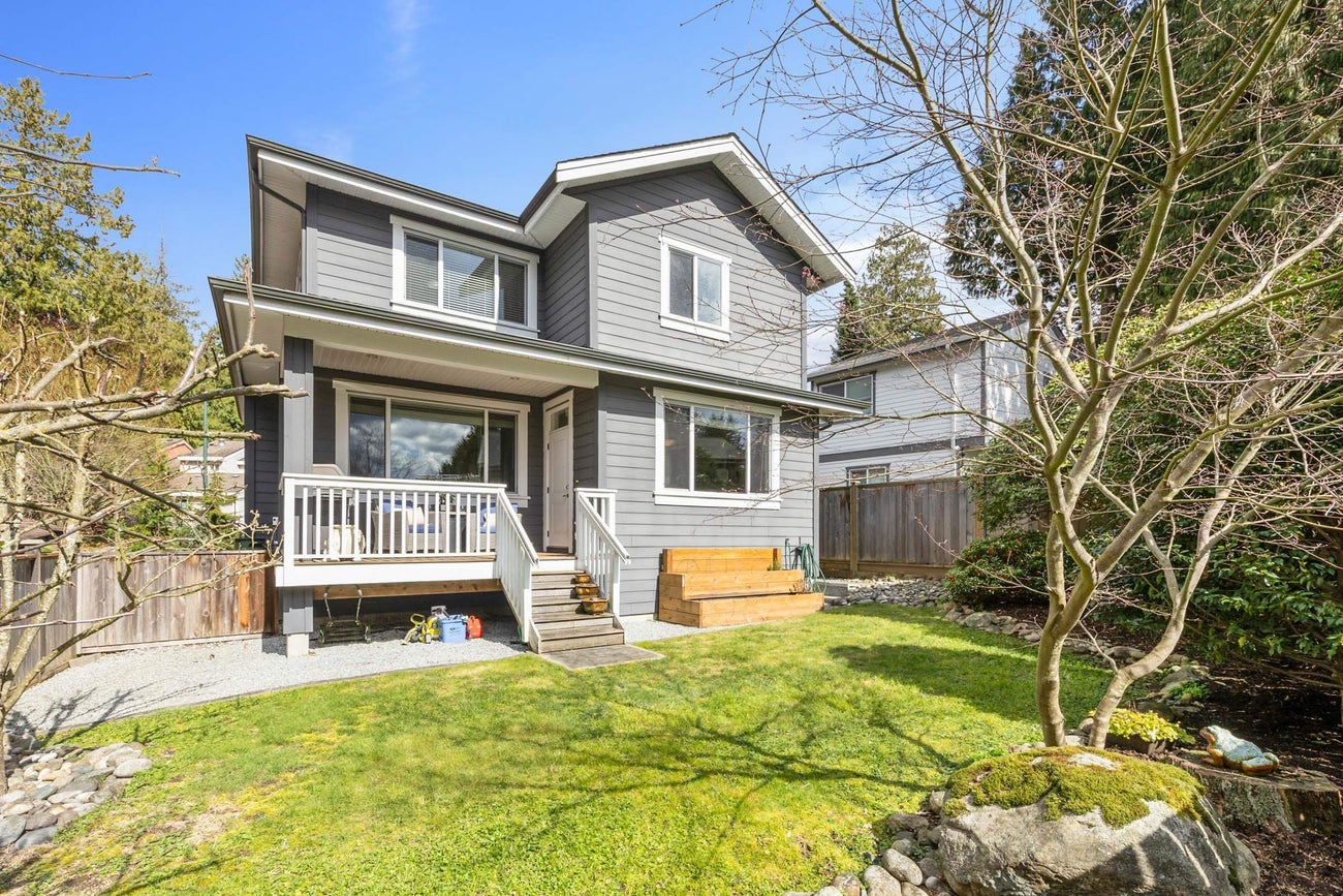 2558 Burian Drive - Coquitlam East Single Family Residence for Sale, 3 Bedrooms (R3105558)# - 35