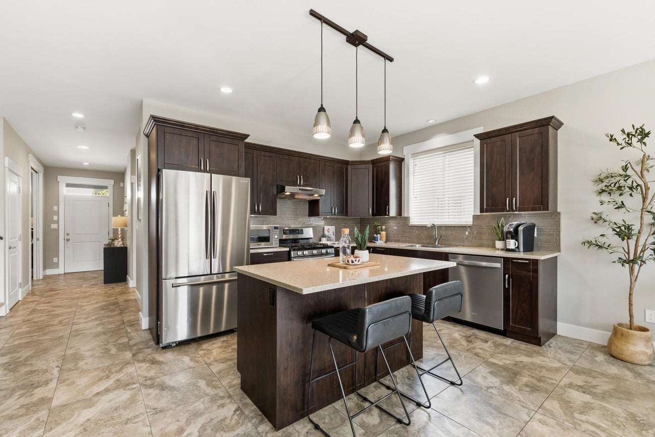 2558 Burian Drive - Coquitlam East Single Family Residence for Sale, 3 Bedrooms (R3105558)# - 6