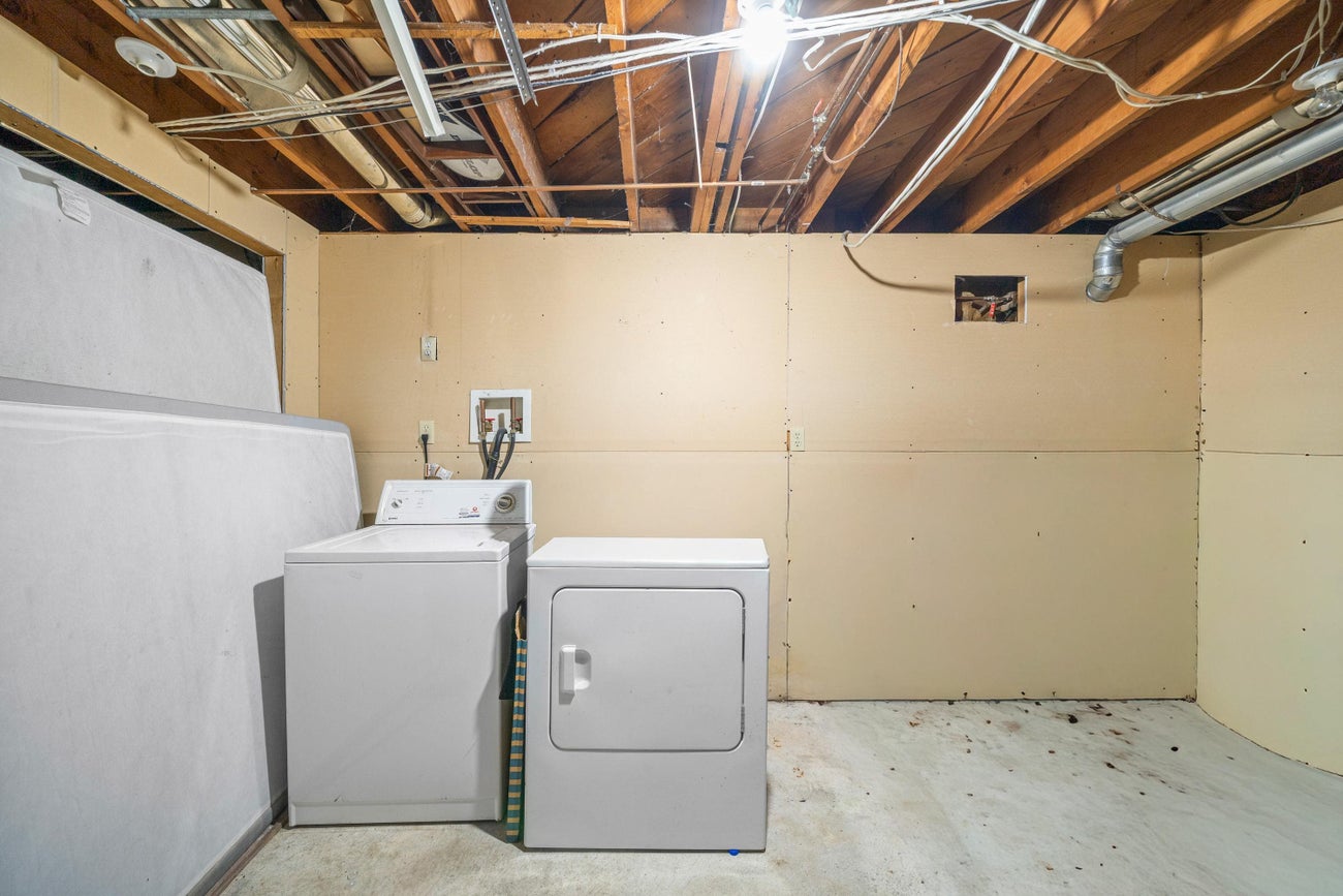 360 Seaforth Crescent - Central Coquitlam single-family-residence for Sale, 4 Bedrooms (R3105658)# - 27 360 Seaforth Crescent - Central Coquitlam single-family-residence for Sale, 4 Bedrooms (R3105658)# - 27
