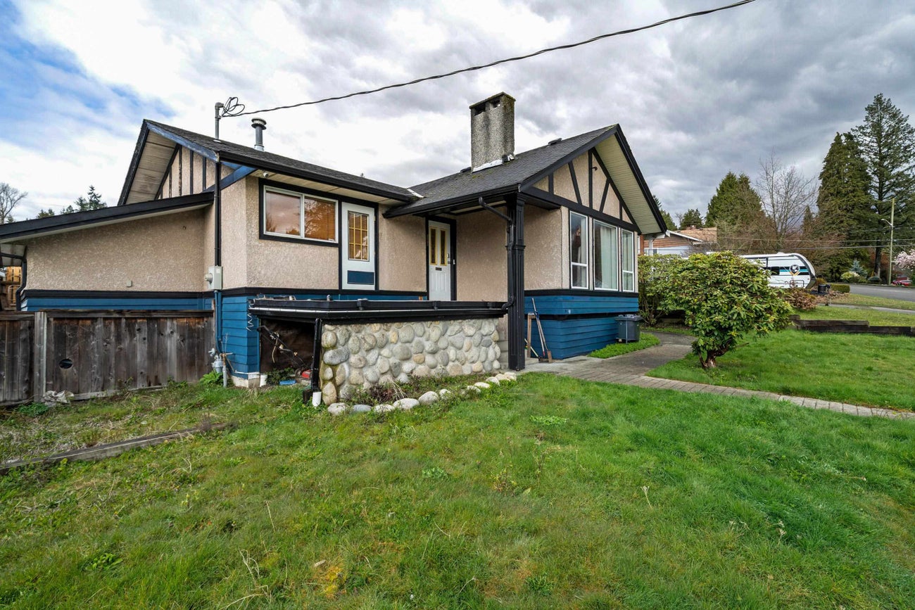 360 Seaforth Crescent - Central Coquitlam single-family-residence for Sale, 4 Bedrooms (R3105658)# - 2 360 Seaforth Crescent - Central Coquitlam single-family-residence for Sale, 4 Bedrooms (R3105658)# - 2