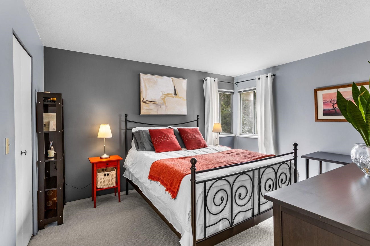 2983 Walton Avenue - Canyon Springs Single Family Residence for Sale, 3 Bedrooms (R3105682)# - 12