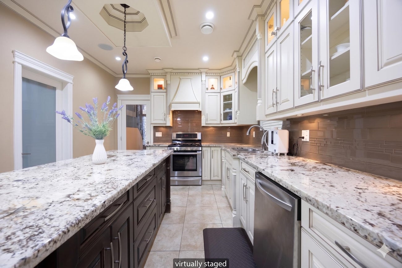 913 Quadling Avenue - Maillardville single-family-residence for Sale, 9 Bedrooms (R3106282)# - 12