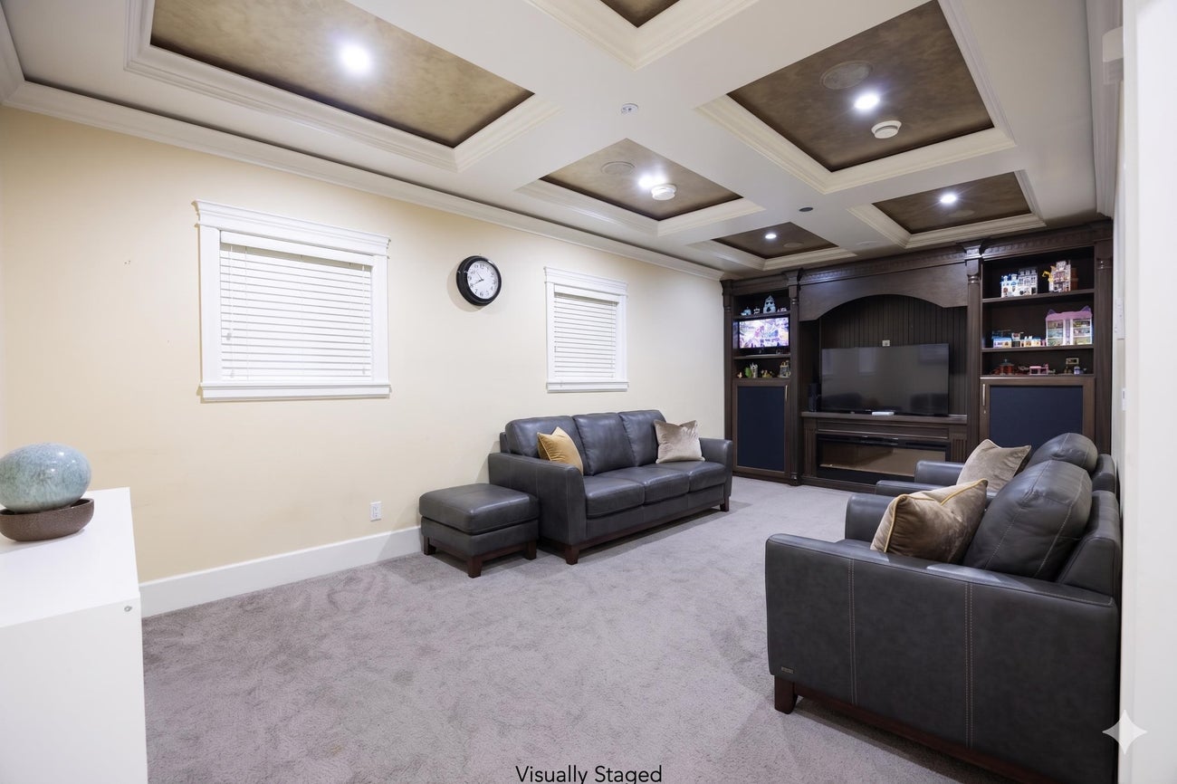 913 Quadling Avenue - Maillardville single-family-residence for Sale, 9 Bedrooms (R3106282)# - 9