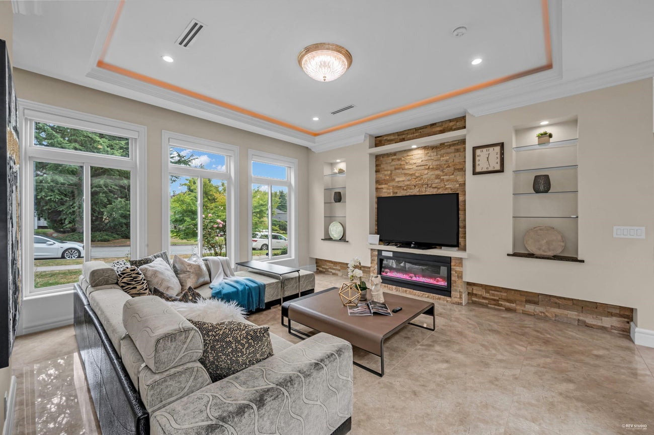 3601 Lynndale Crescent - Government Road Single Family Residence for Sale, 9 Bedrooms (R3106492)# - 11