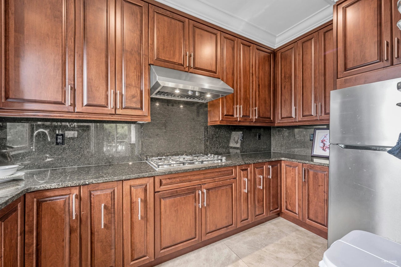 3601 Lynndale Crescent - Government Road Single Family Residence for Sale, 9 Bedrooms (R3106492)# - 17