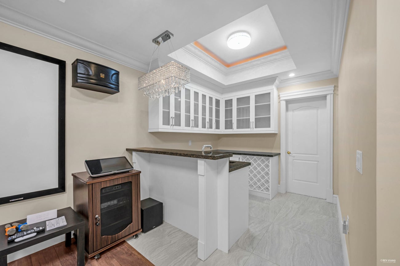 3601 Lynndale Crescent - Government Road Single Family Residence for Sale, 9 Bedrooms (R3106492)# - 29