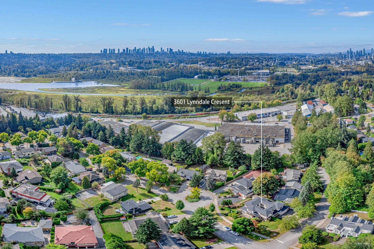 3601 Lynndale Crescent - Government Road Single Family Residence for Sale, 9 Bedrooms (R3106492)# - 33