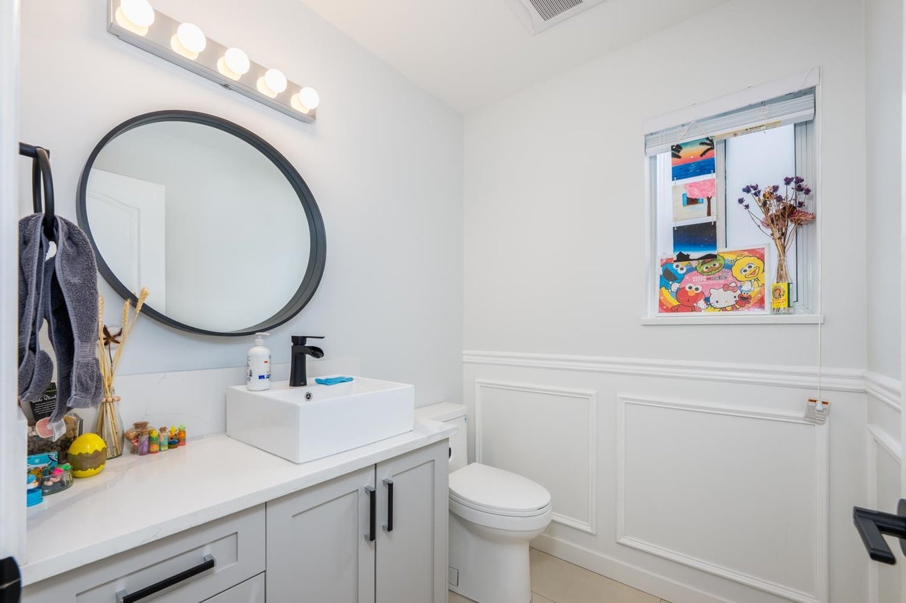 418 Balfour Drive - Coquitlam East Single Family Residence for Sale, 7 Bedrooms (R3106500)# - 27