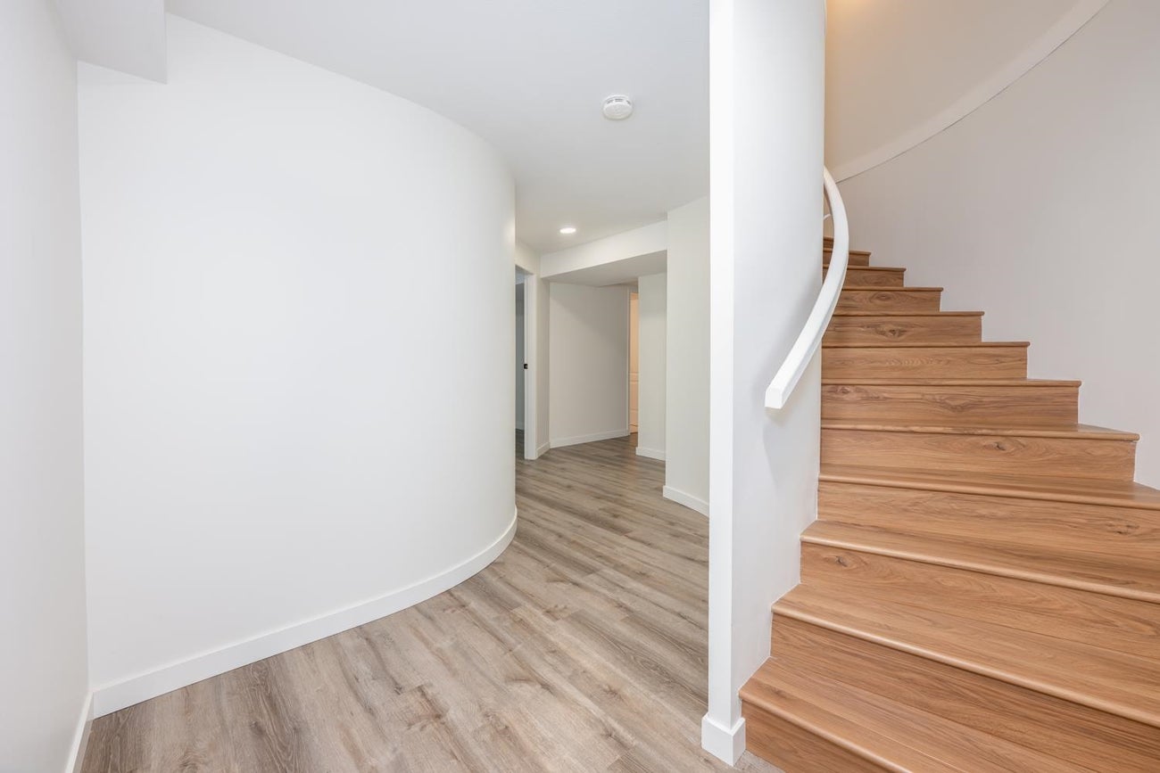 418 Balfour Drive - Coquitlam East Single Family Residence for Sale, 7 Bedrooms (R3106500)# - 28