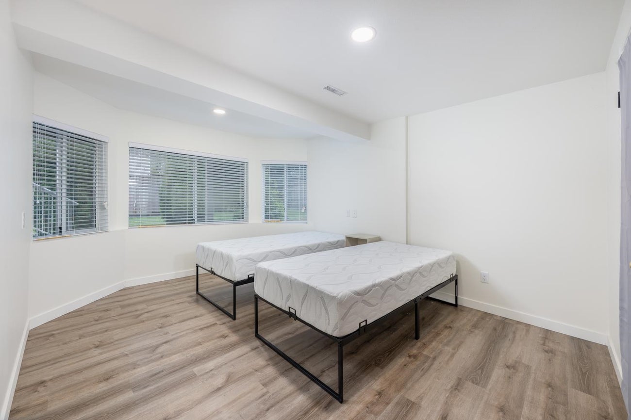 418 Balfour Drive - Coquitlam East Single Family Residence for Sale, 7 Bedrooms (R3106500)# - 29