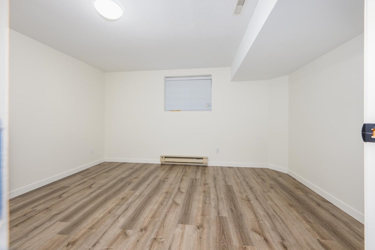 418 Balfour Drive - Coquitlam East Single Family Residence for Sale, 7 Bedrooms (R3106500)# - 30