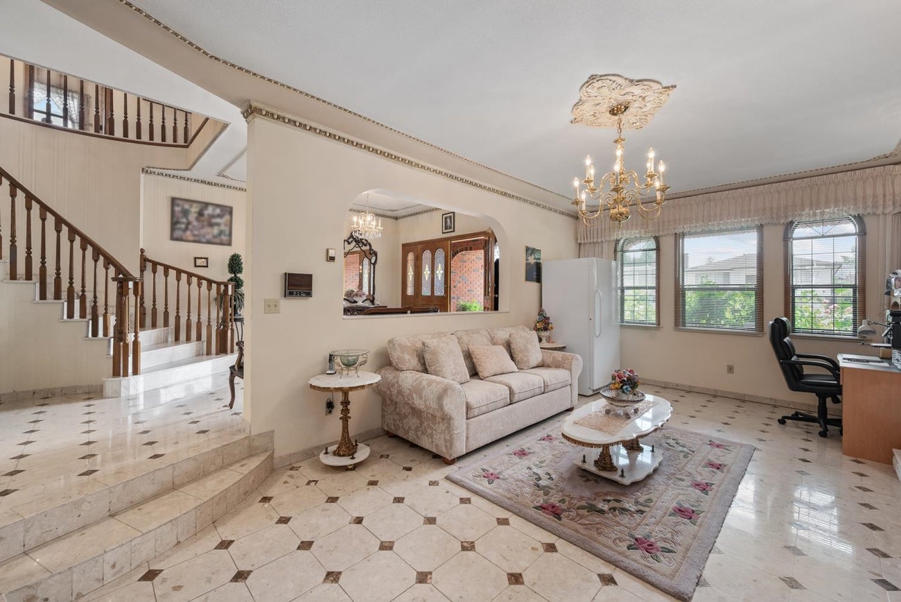 7113 Union Street - Sperling-Duthie Single Family Residence for Sale, 6 Bedrooms (R3106873)# - 7