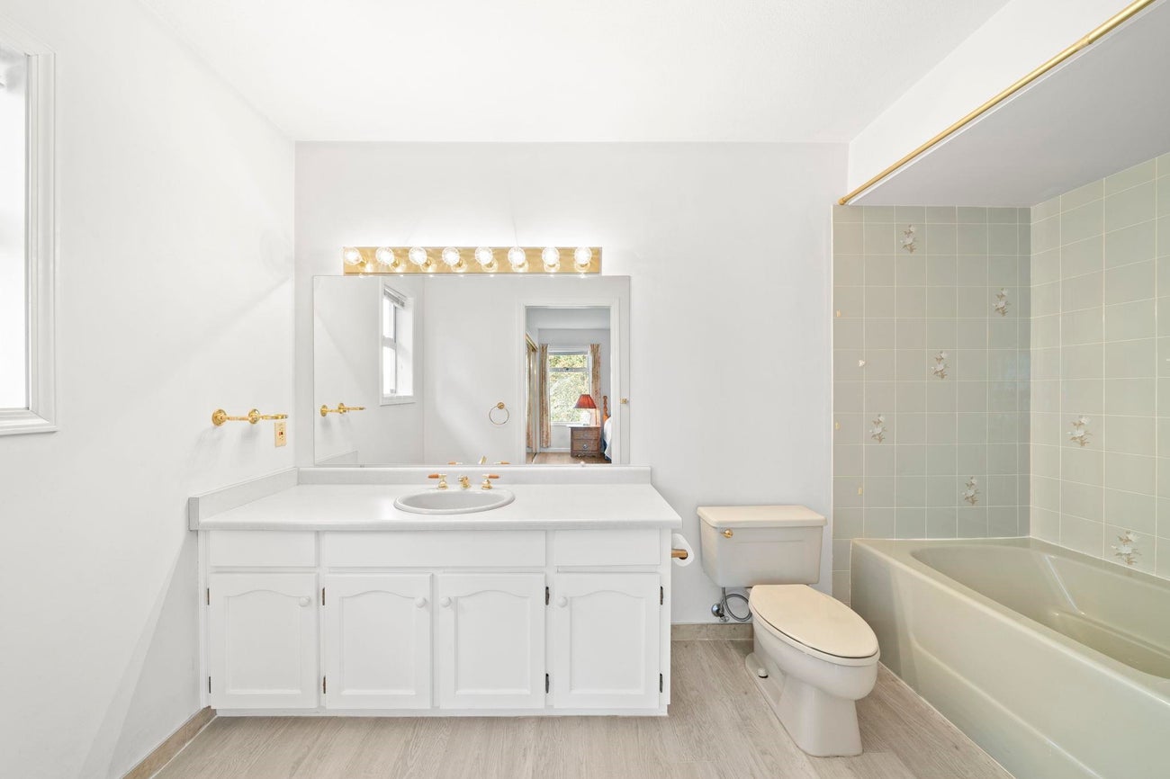 600 Clearwater Way - Coquitlam East Single Family Residence for Sale, 4 Bedrooms (R3107115)# - 19