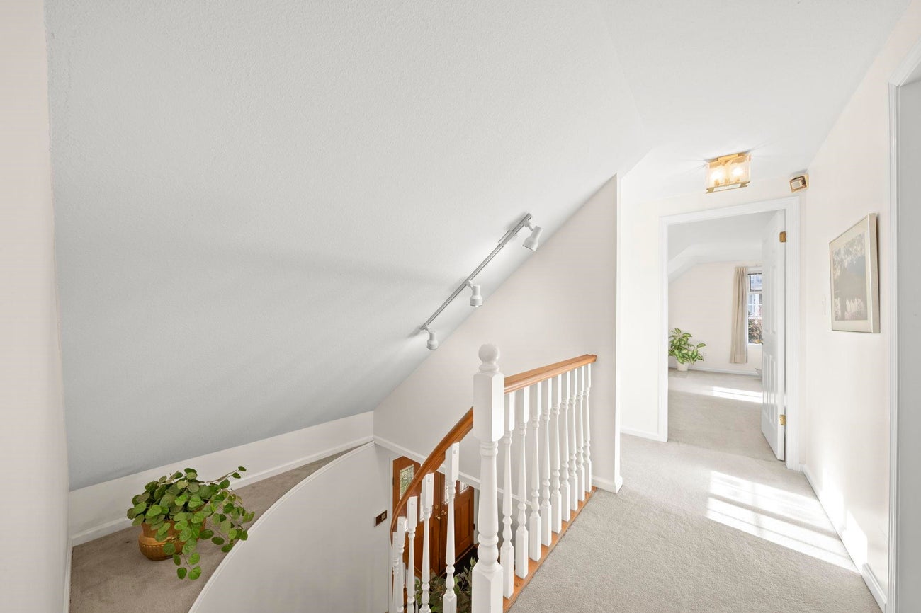 600 Clearwater Way - Coquitlam East single-family-residence for Sale, 4 Bedrooms (R3107115)# - 20