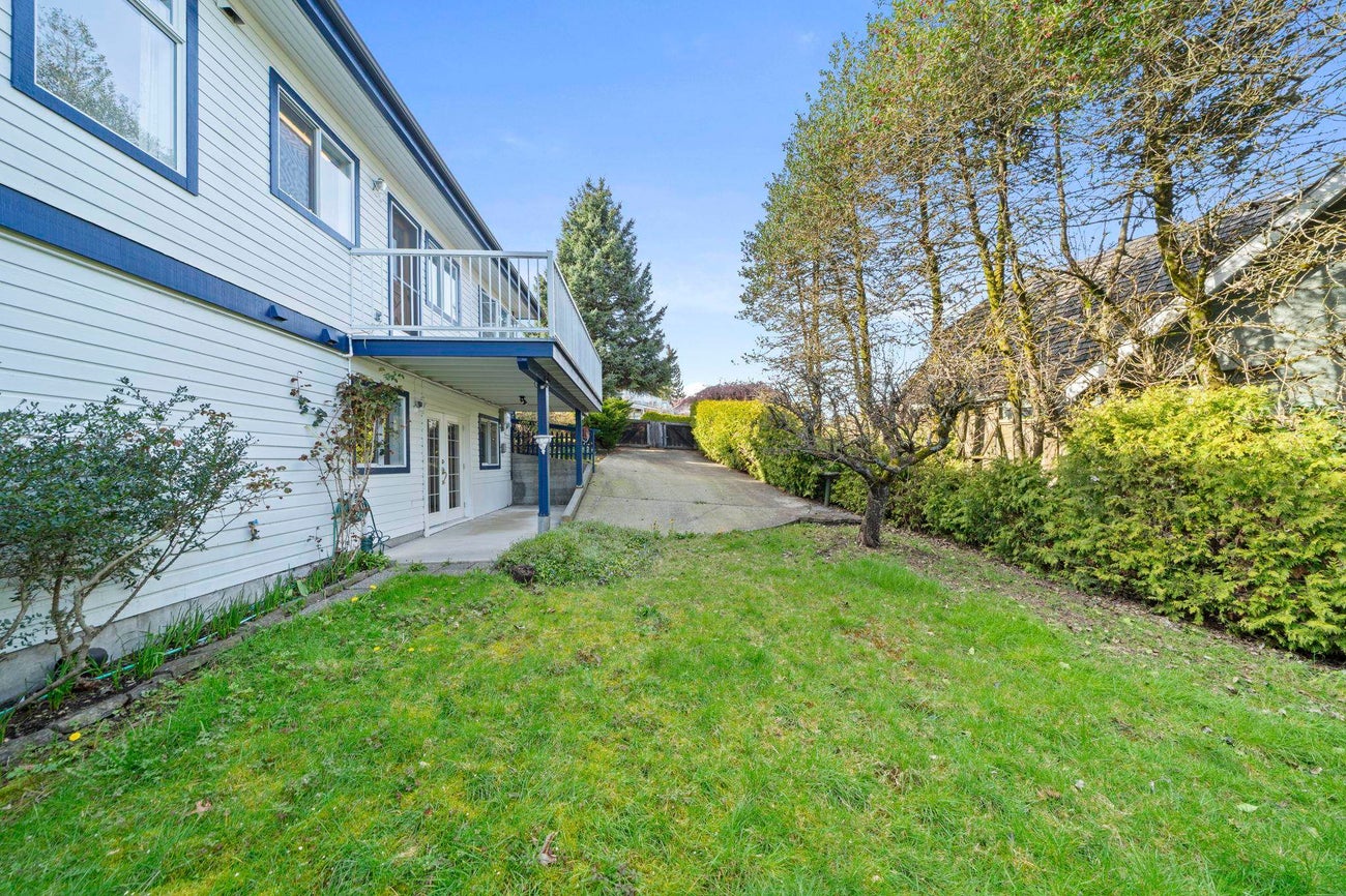 600 Clearwater Way - Coquitlam East Single Family Residence for Sale, 4 Bedrooms (R3107115)# - 35